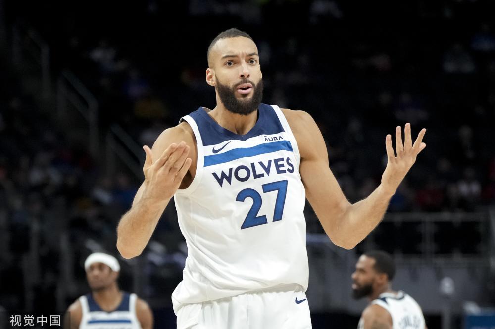 冠组混战的 冠组混战的