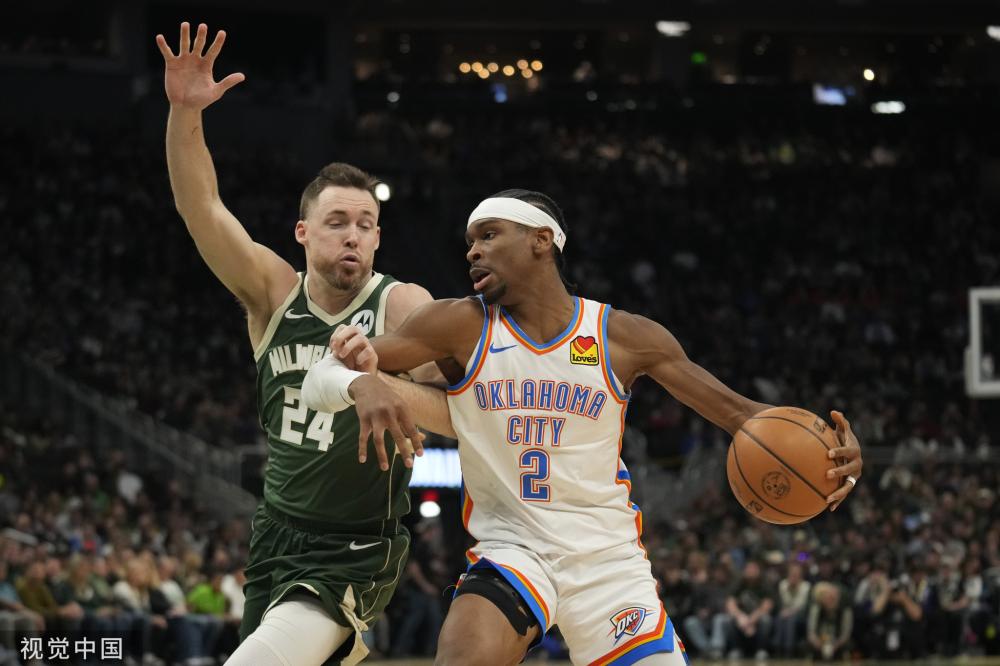 充当右中卫 充当右中卫